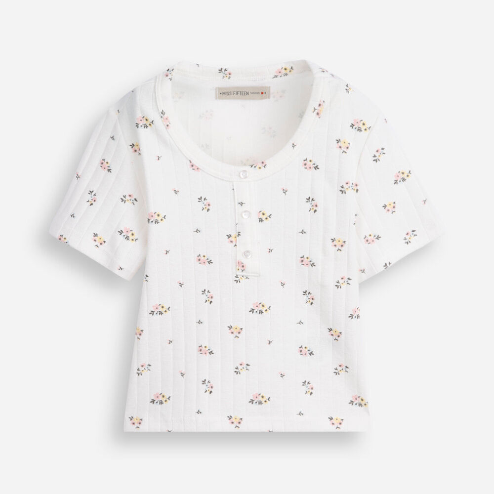 Blusa juvenil flores off white Blusa juvenil flores off white