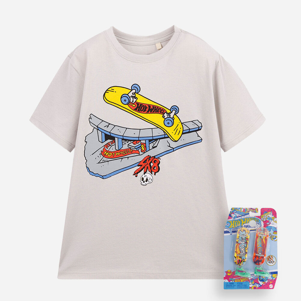 Camiseta infantil de algodão hot wheels cinza Camiseta infantil de algodão hot wheels cinza