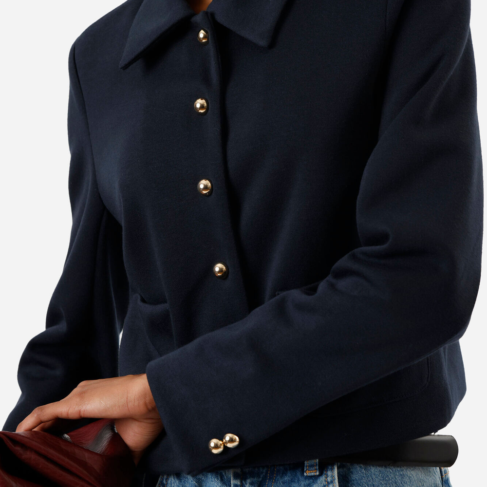 Jaqueta feminina com bolsos azul