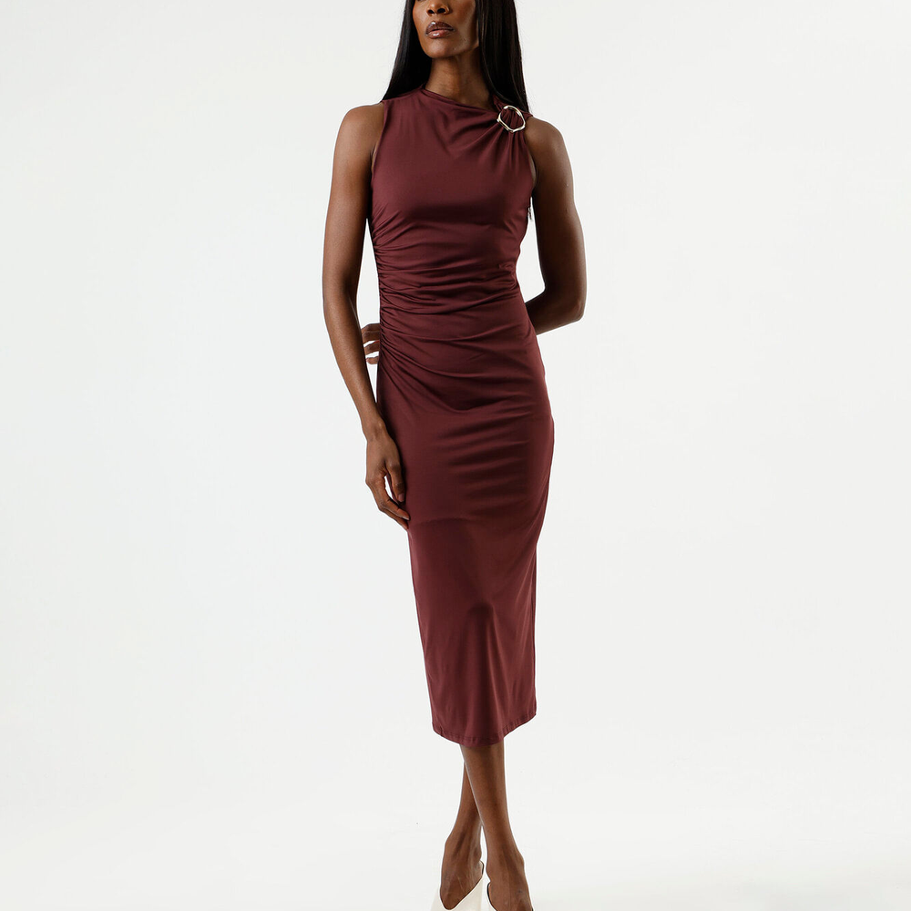 Vestido midi feminino franzido com fivela vinho Vestido midi feminino franzido com fivela vinho