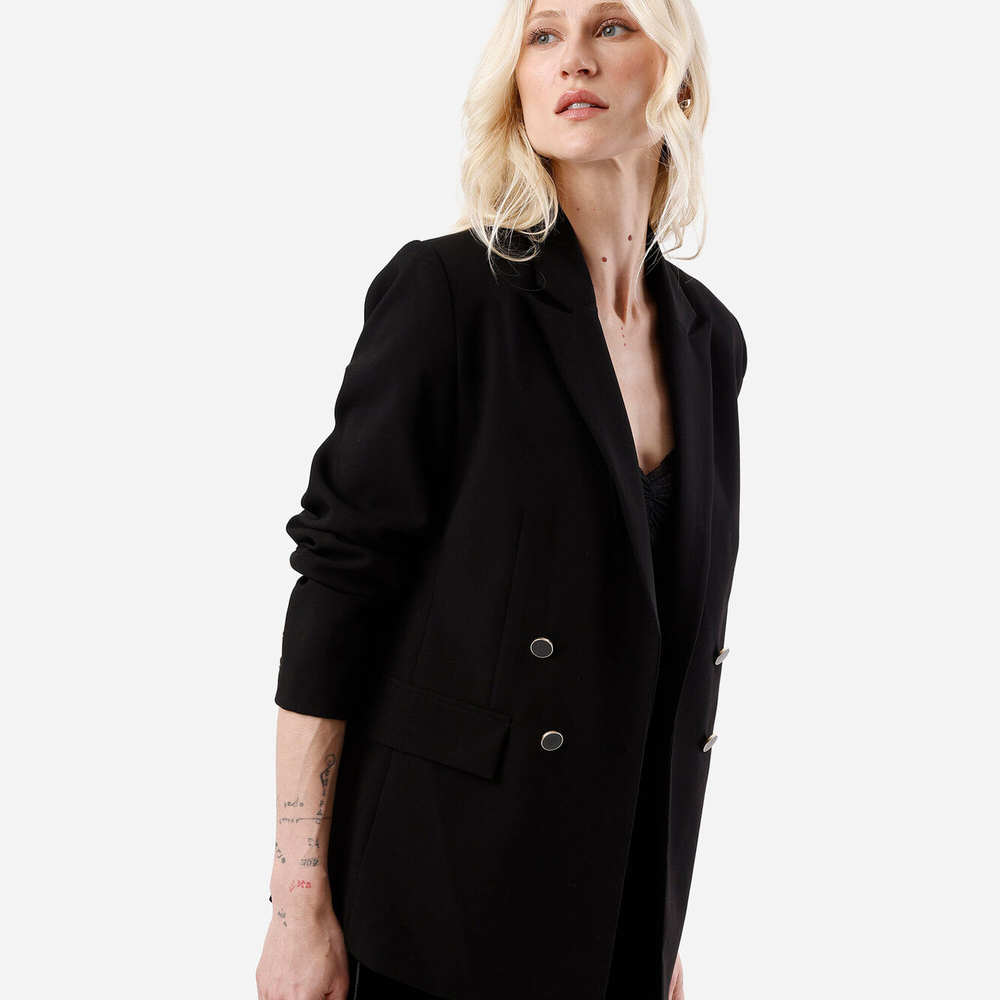 Blazer de alfaiataria feminino botões dourados preto Blazer de alfaiataria feminino botões dourados preto