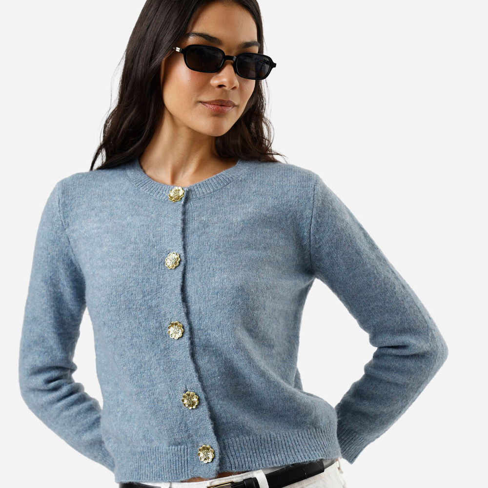 Cardigan feminino de tricot decote redondo texturizado azul Cardigan feminino de tricot decote redondo texturizado azul