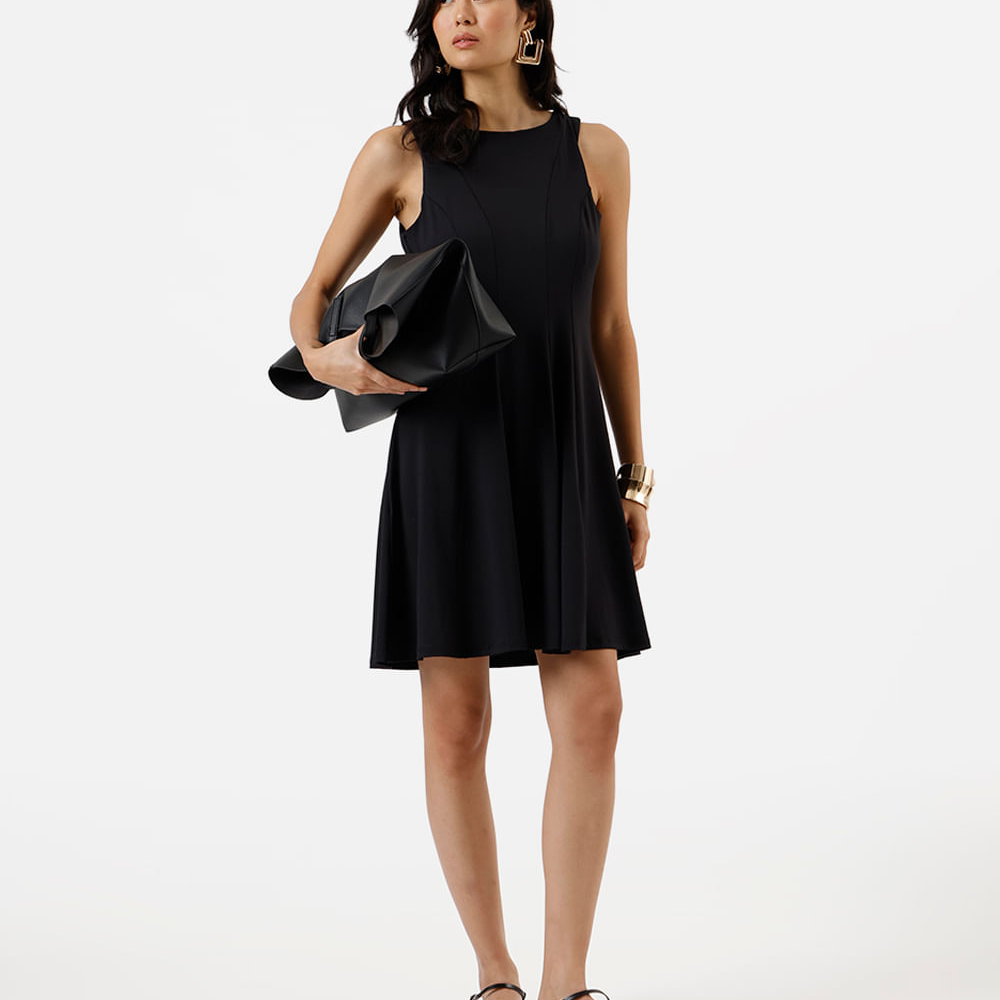 Vestido curto evasê feminino decote redondo com recortes preto Vestido curto evasê feminino decote redondo com recortes preto
