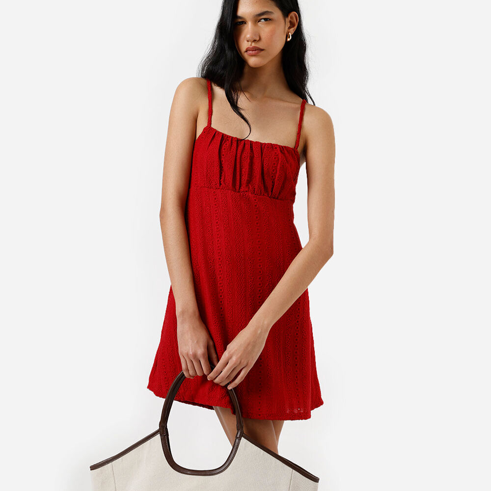Vestido curto alça fina feminino de laise vermelho Vestido curto alça fina feminino de laise vermelho