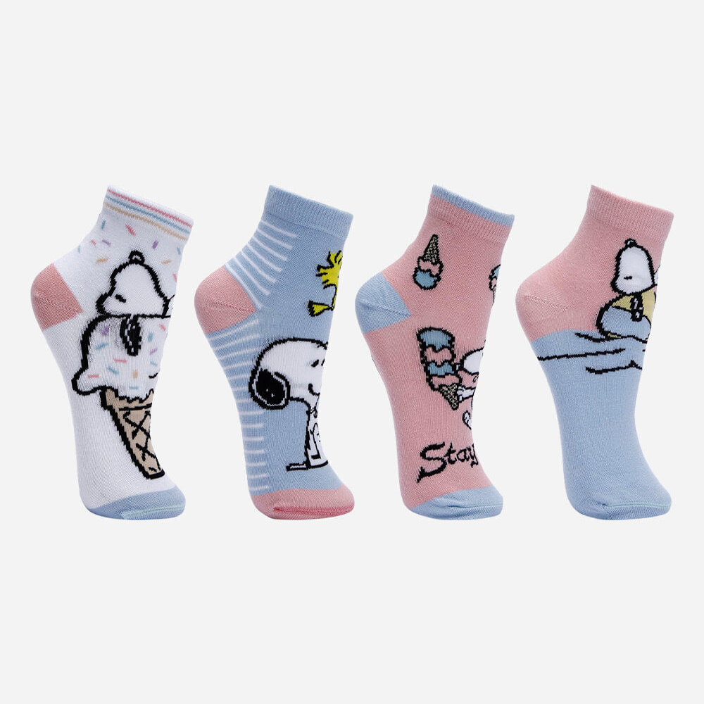 Kit de 4 meias femininas snoopy colorida Kit de 4 meias femininas snoopy colorida