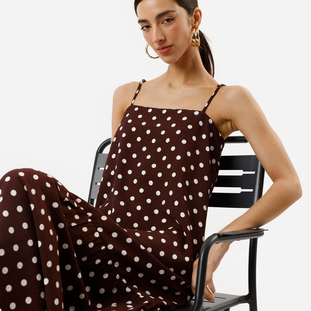 Vestido midi alça fina feminino com viscose e recorte poá marrom Vestido midi alça fina feminino com viscose e recorte poá marrom