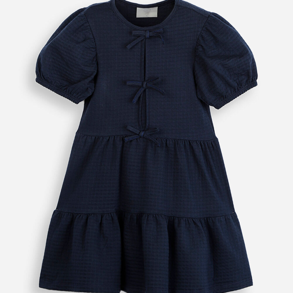 Vestido infantil de algodão com recortes e laços manga bufante azul Vestido infantil de algodão com recortes e laços manga bufante azul