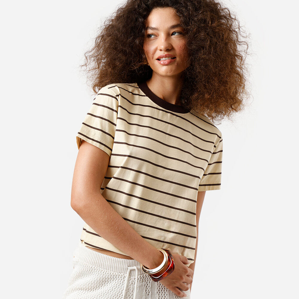 Camiseta feminina de algodão listrada amarela Camiseta feminina de algodão listrada amarela