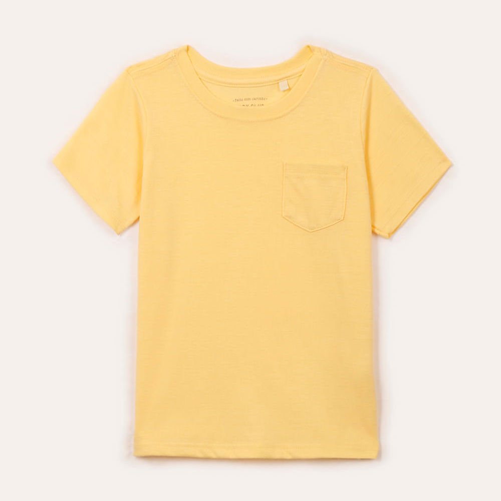 Camiseta infantil texturizada com bolso amarelo Camiseta infantil texturizada com bolso amarelo