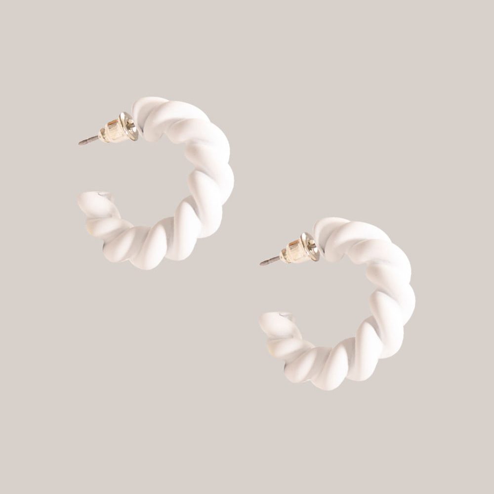 Brinco de argola trançada off white Brinco de argola trançada off white