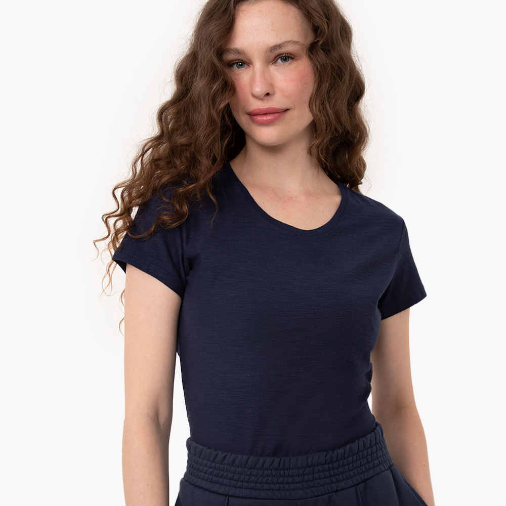 Camiseta de flamê básica manga curta decote redondo azul marinho