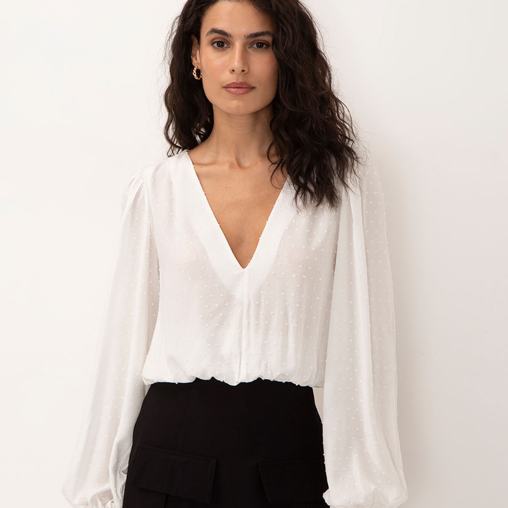 Blusa cropped de viscose manga bufante off white Blusa cropped de viscose manga bufante off white