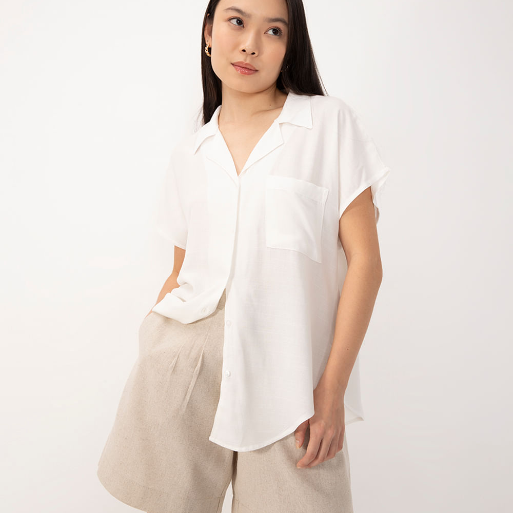 Camisa de viscose manga curta com bolso off white Camisa de viscose manga curta com bolso off white