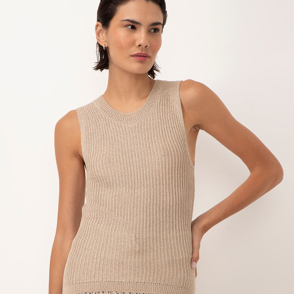 Regata de tricot com fios lurex dourado Regata de tricot com fios lurex dourado