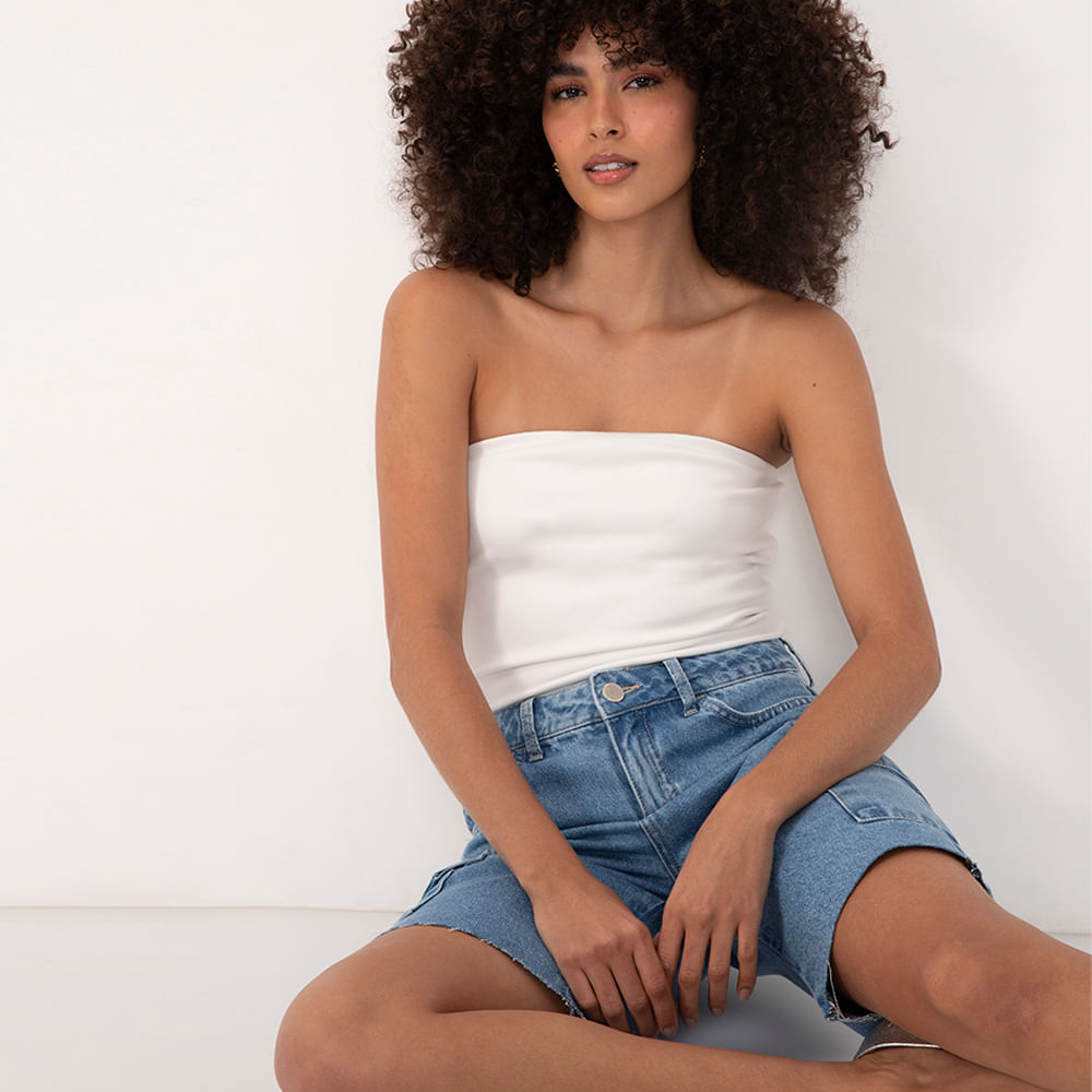 Blusa sem alça decote reto off white Blusa sem alça decote reto off white