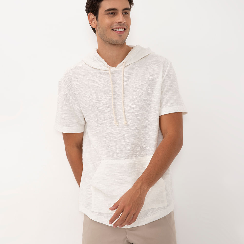 Camiseta de algodão texturizada manga curta com capuz off white Camiseta de algodão texturizada manga curta com capuz off white
