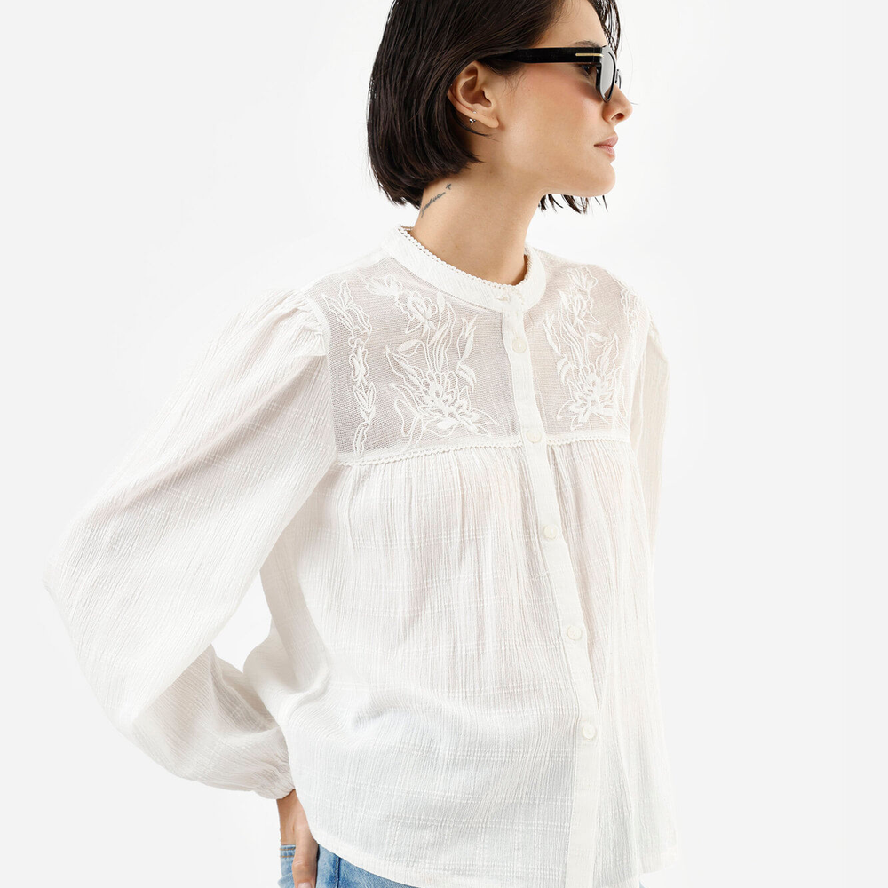 Camisa de tule bordada off white Camisa de tule bordada off white