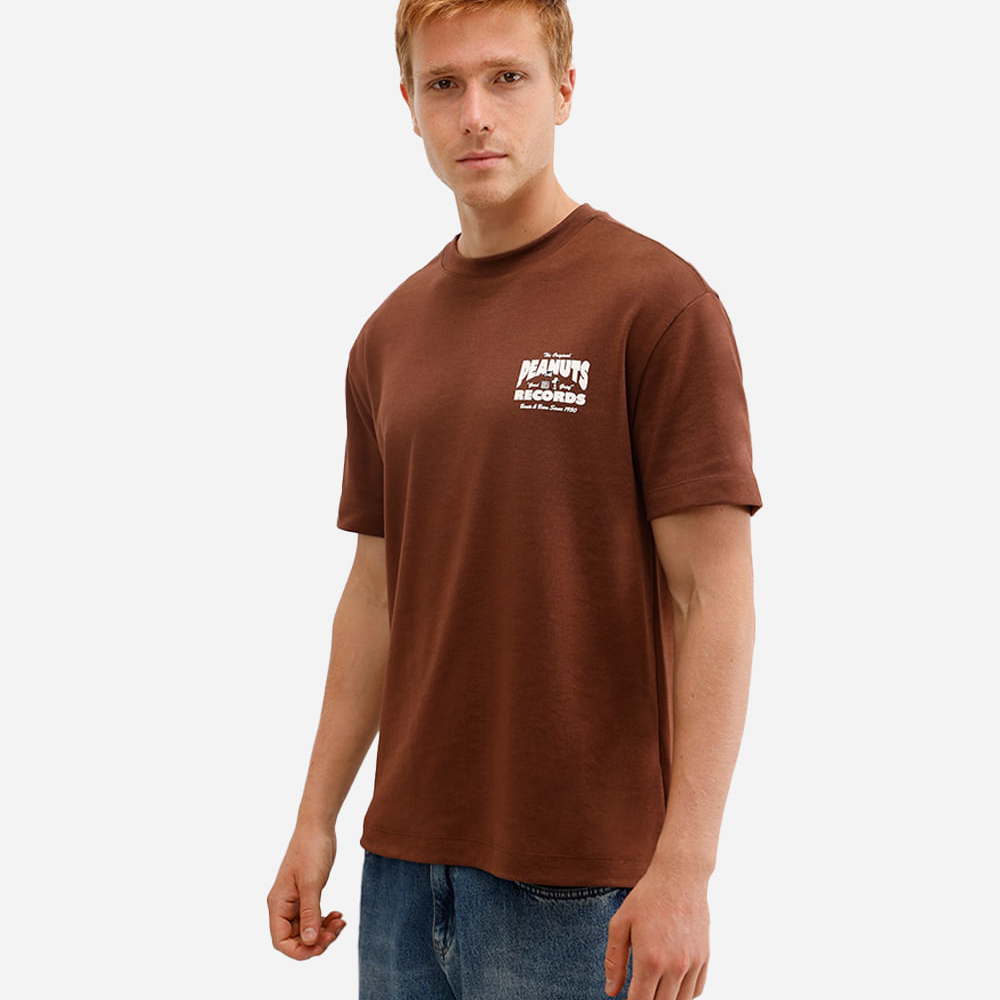 Camiseta de algodão manga curta snoopy peanuts marrom