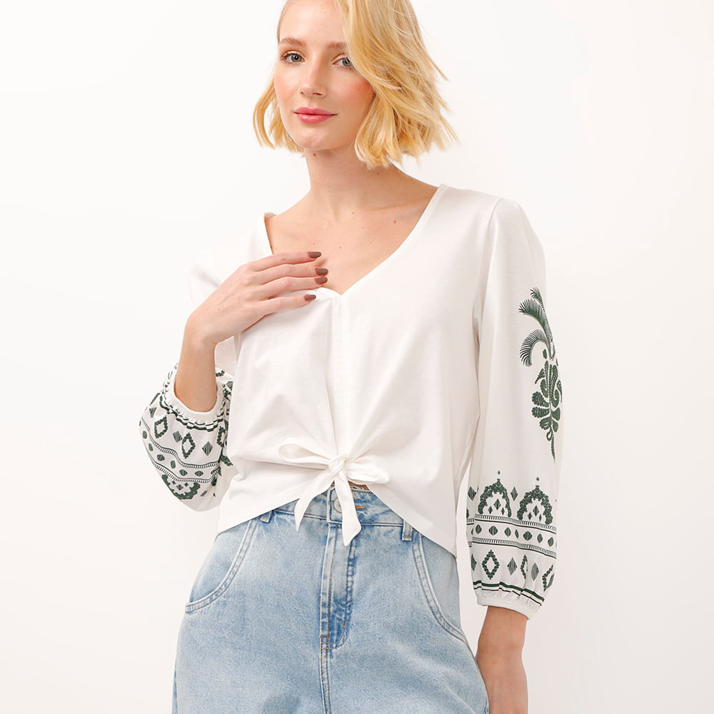 Blusa bata de algodão manga bufante com arabesco off white Blusa bata de algodão manga bufante com arabesco off white