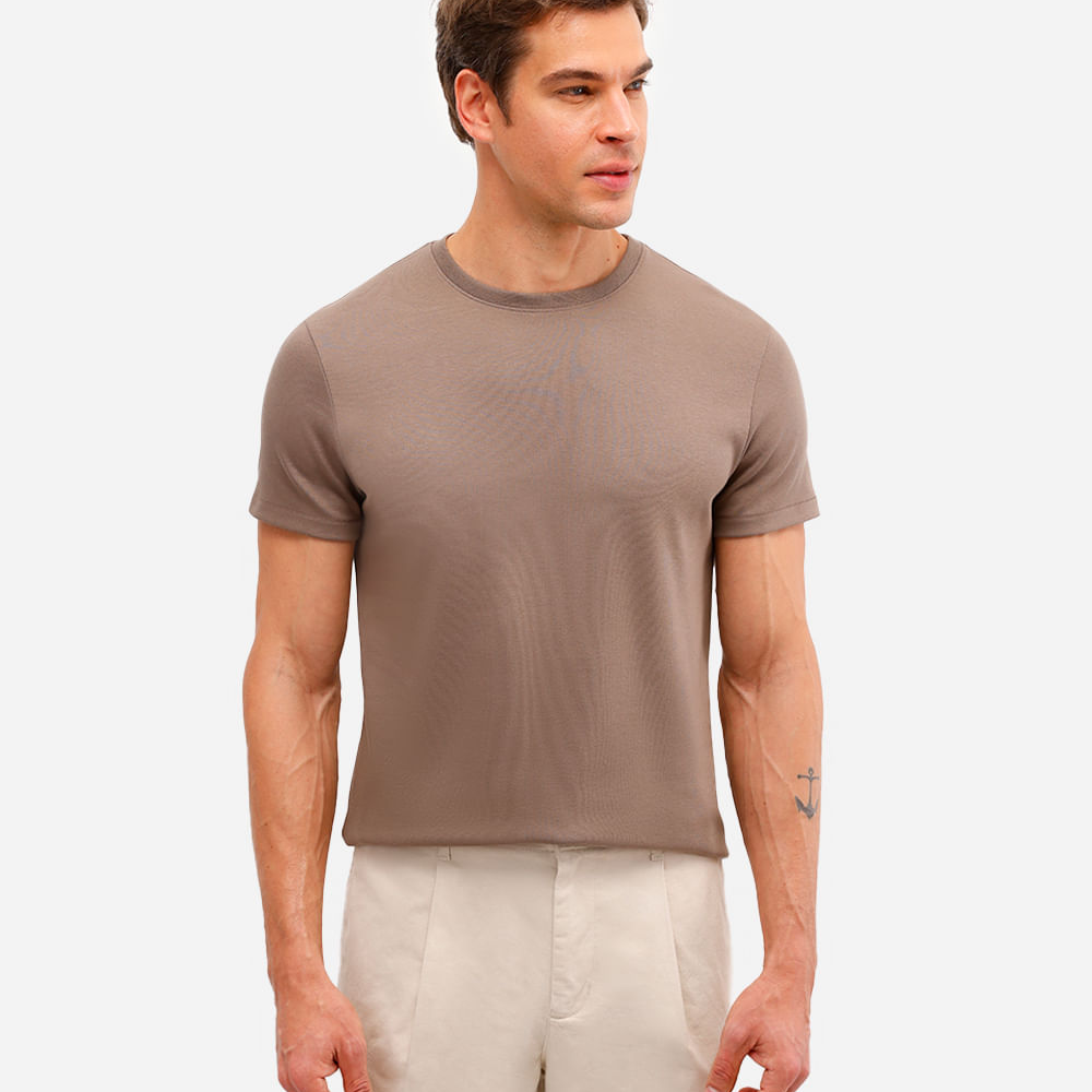 Camiseta masculina de algodão peruano slim fit marrom Camiseta masculina de algodão peruano slim fit marrom