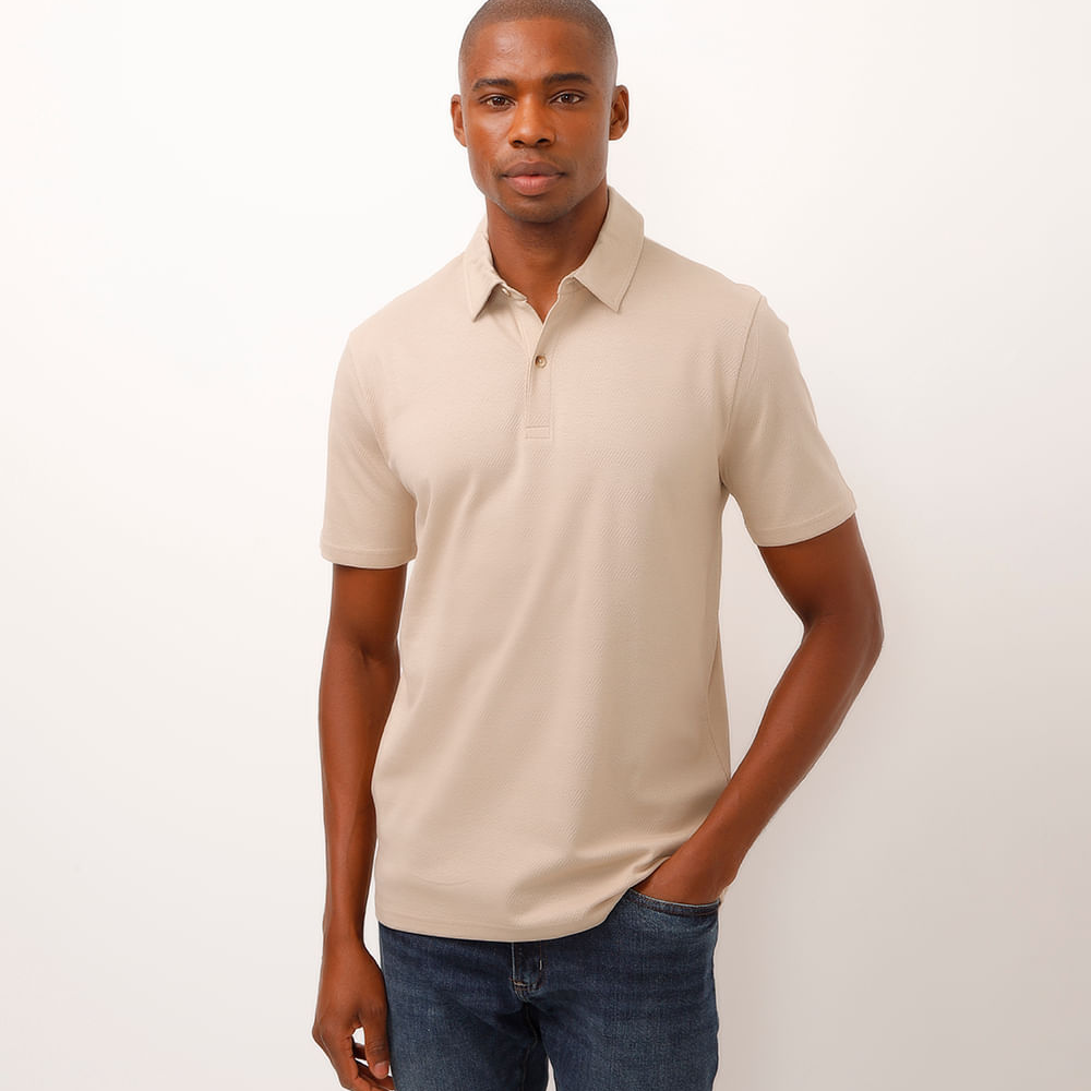 Polo comfort texturizada bege Polo comfort texturizada bege