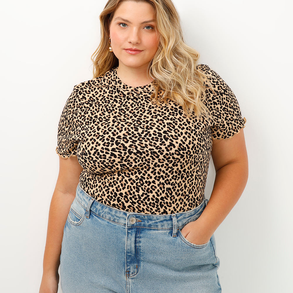 Blusa de viscose canelada animal print frufru bege Blusa de viscose canelada animal print frufru bege