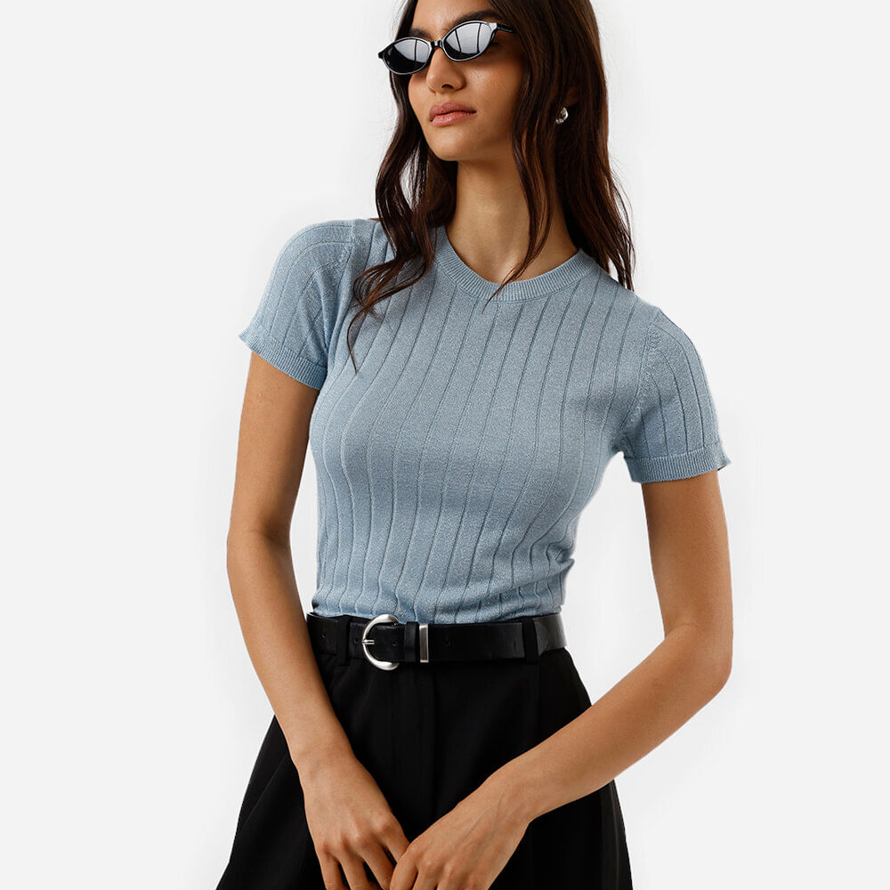 Blusa feminina de tricot canelada com lurex azul Blusa feminina de tricot canelada com lurex azul