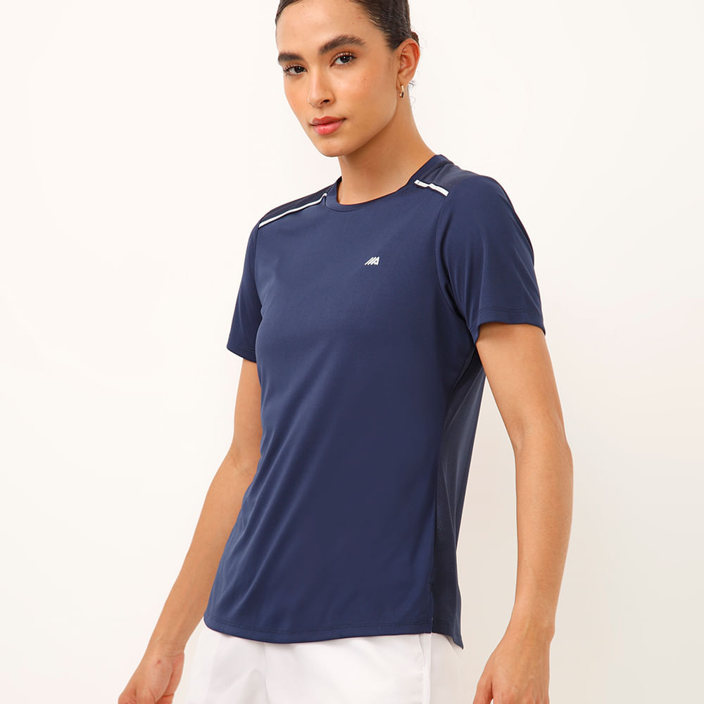 Blusa com reflexivo nos ombros esportiva azul Blusa com reflexivo nos ombros esportiva azul