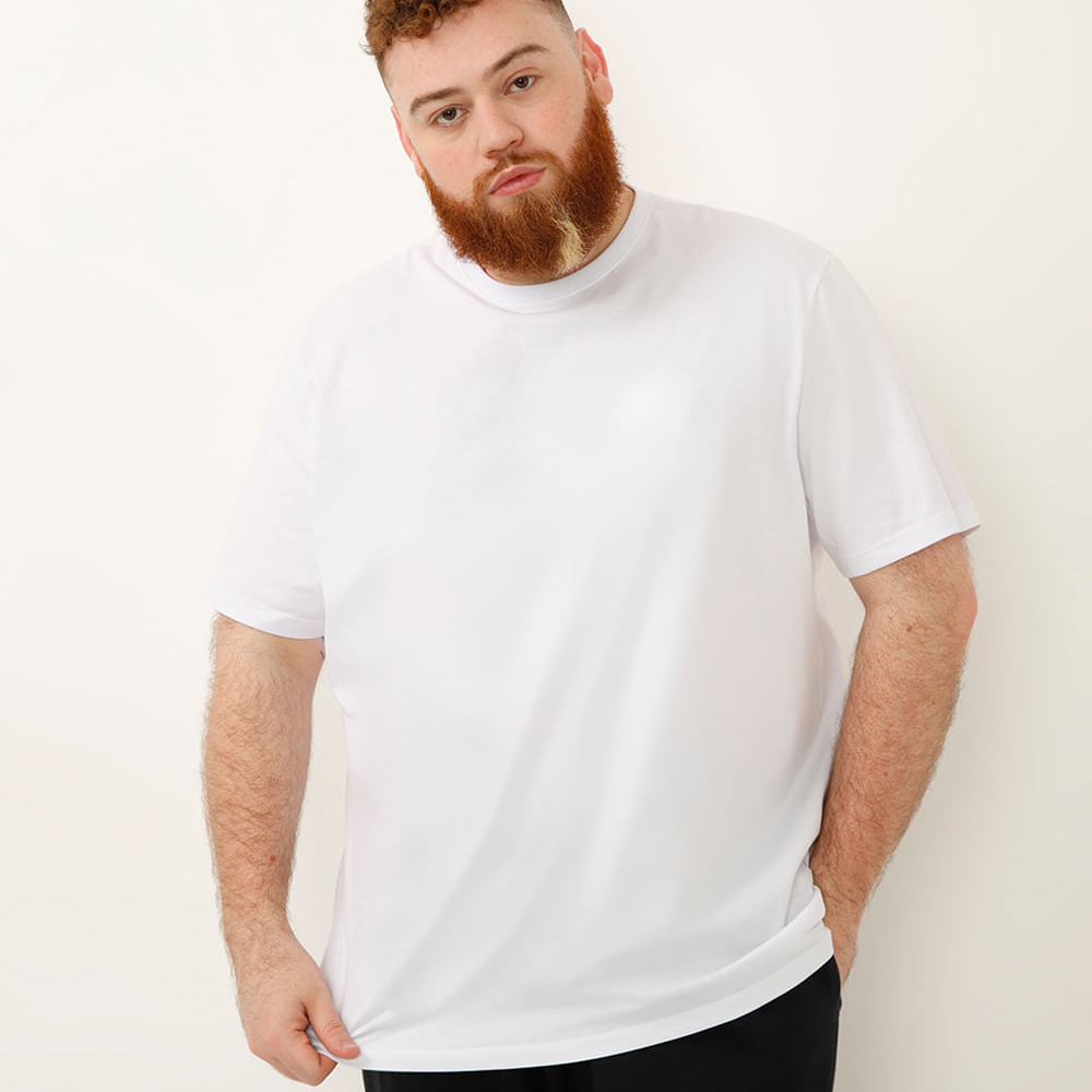 Camiseta básica de algodão manga curta plus size branco Camiseta básica de algodão manga curta plus size branco