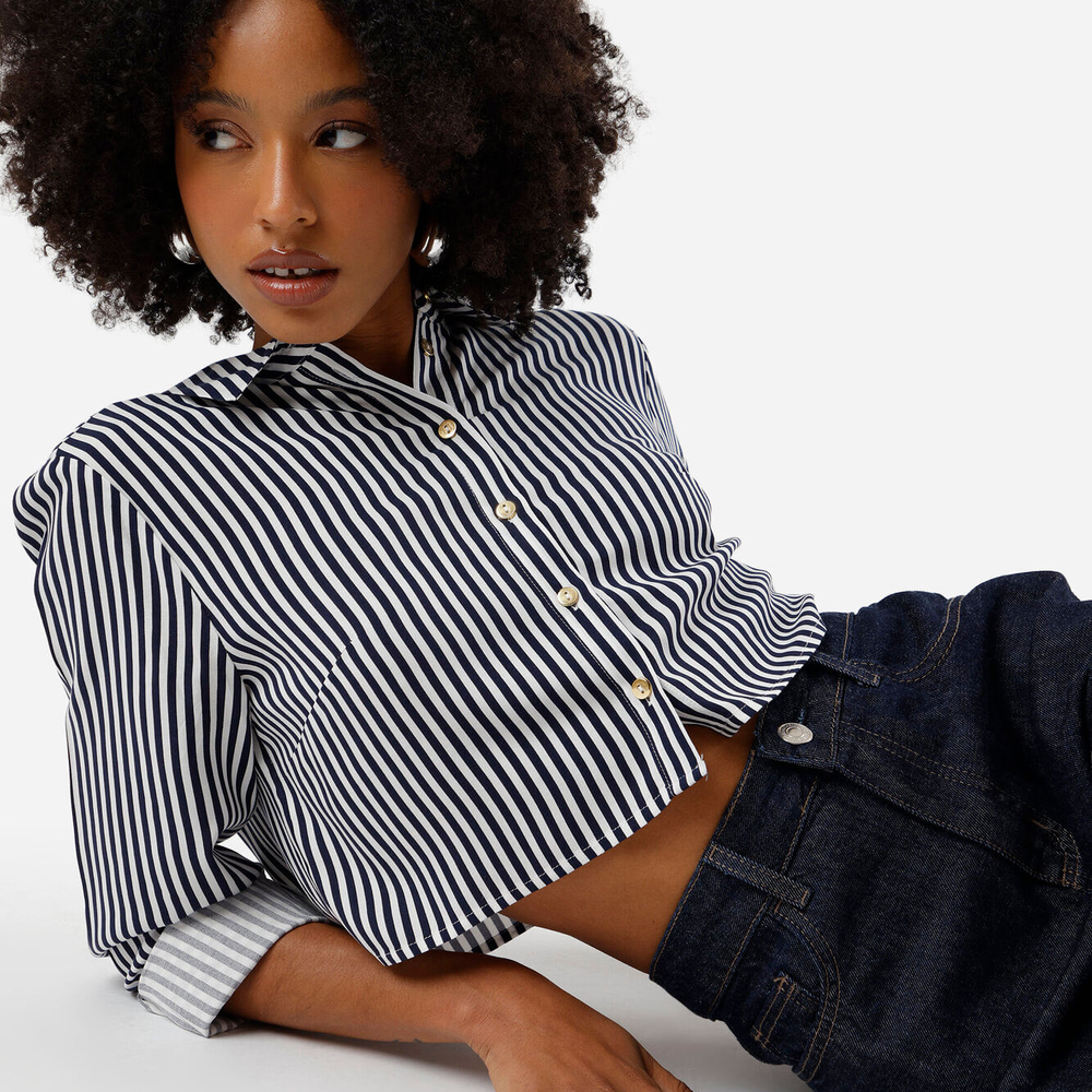 Camisa feminina de viscose manga longa listrada azul Camisa feminina de viscose manga longa listrada azul