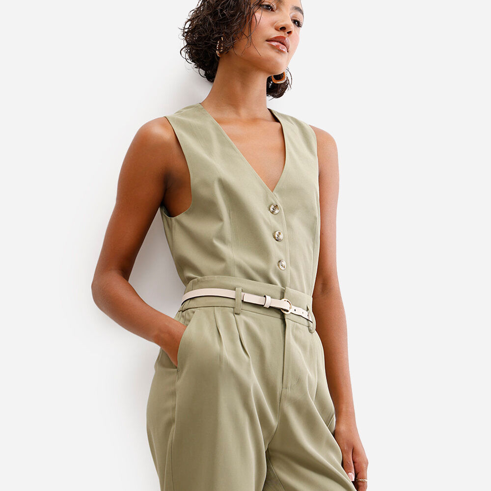Colete feminino de alfaiataria com botões verde Colete feminino de alfaiataria com botões verde