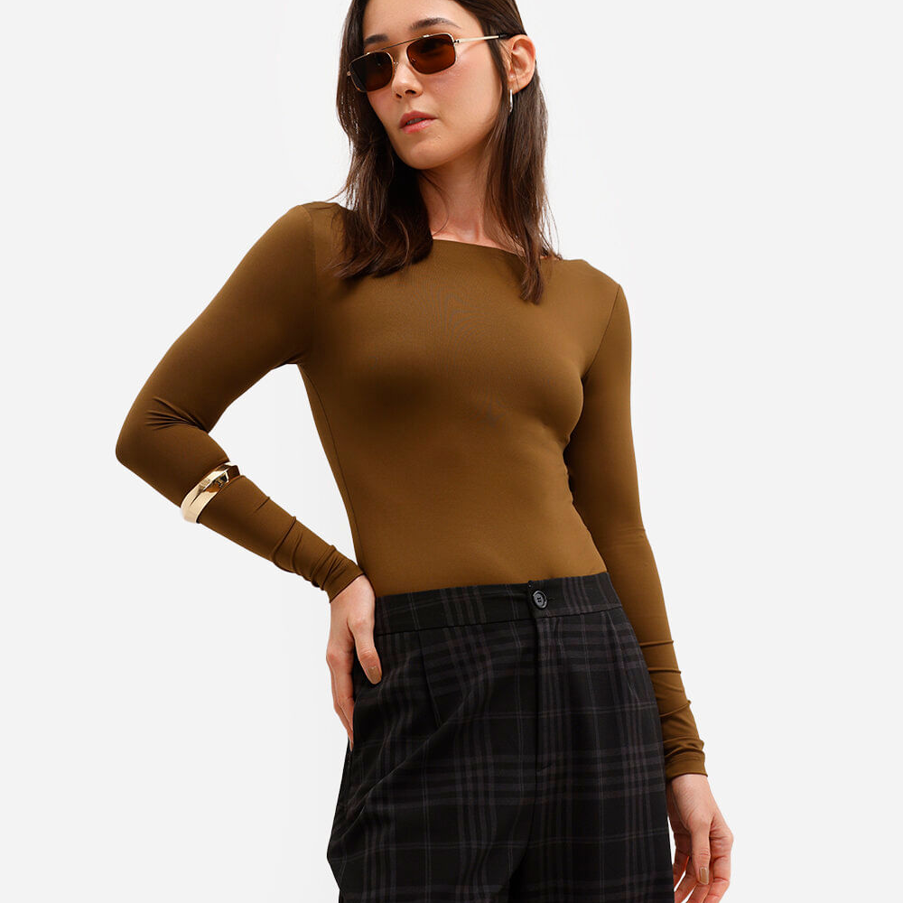 Body feminino de poliamida manga longa marrom Body feminino de poliamida manga longa marrom