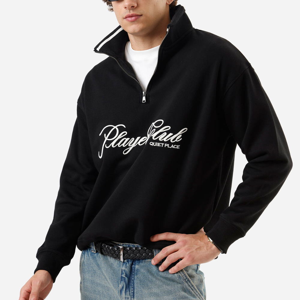 Blusão masculino de moletom felpado com gola bordado preto Blusão masculino de moletom felpado com gola bordado preto