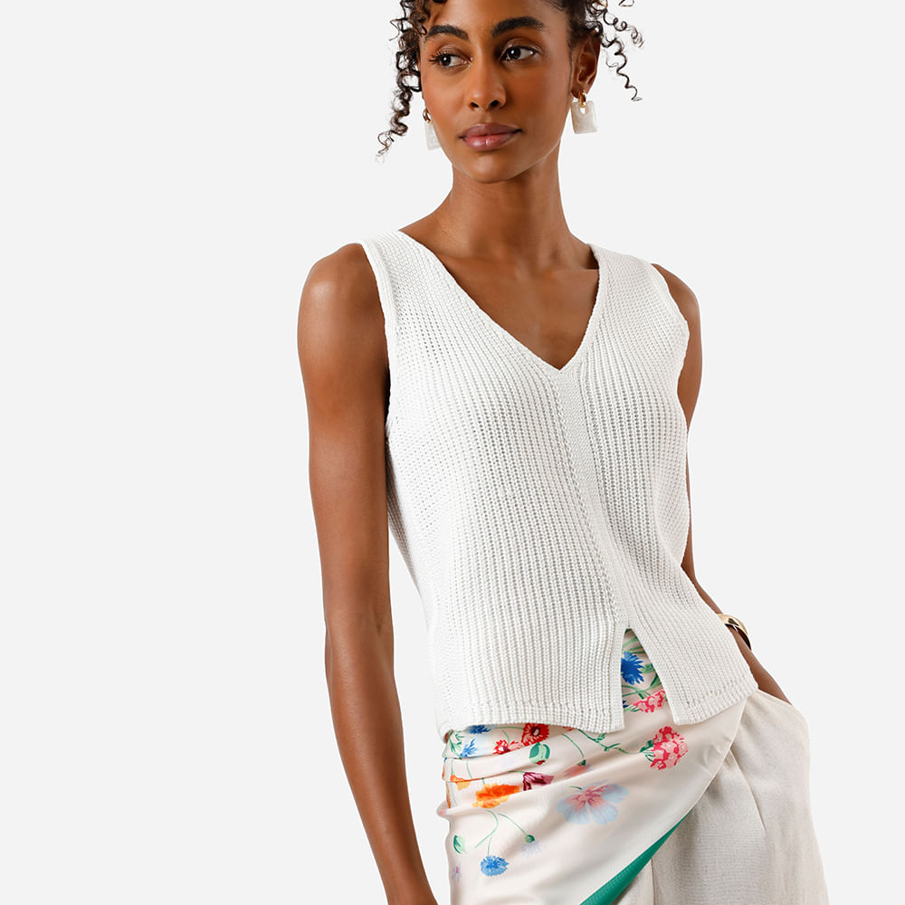 Colete feminino de tricot decote v off white Colete feminino de tricot decote v off white