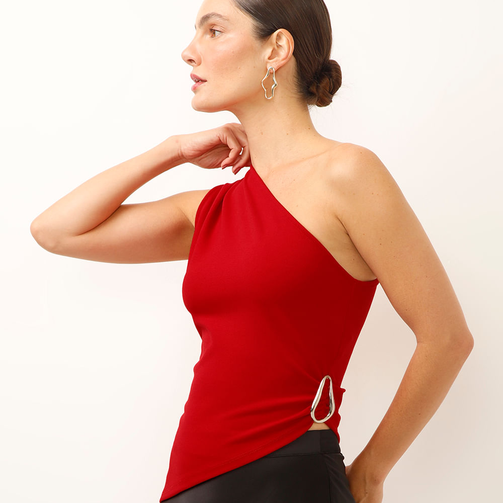 Blusa ombro único assimétrica vermelha Blusa ombro único assimétrica vermelha