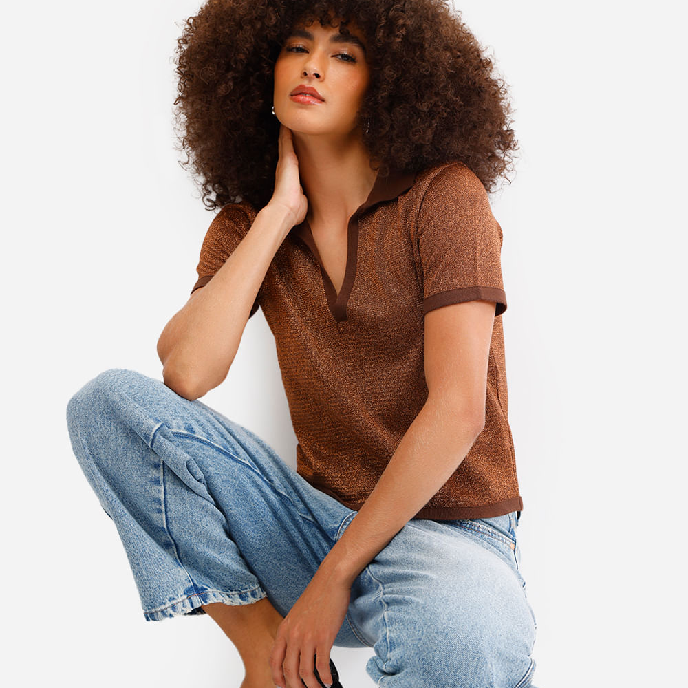 Polo feminina de tricot com lurex marrom Polo feminina de tricot com lurex marrom
