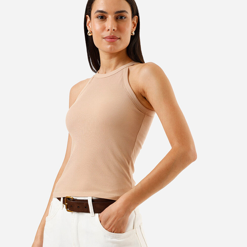 Regata básica feminina de algodão halterneck com bojo bege Regata básica feminina de algodão halterneck com bojo bege