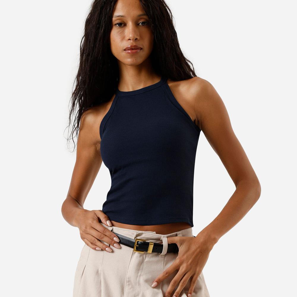Regata básica feminina de algodão halterneck com bojo marrom Regata básica feminina de algodão halterneck com bojo marrom