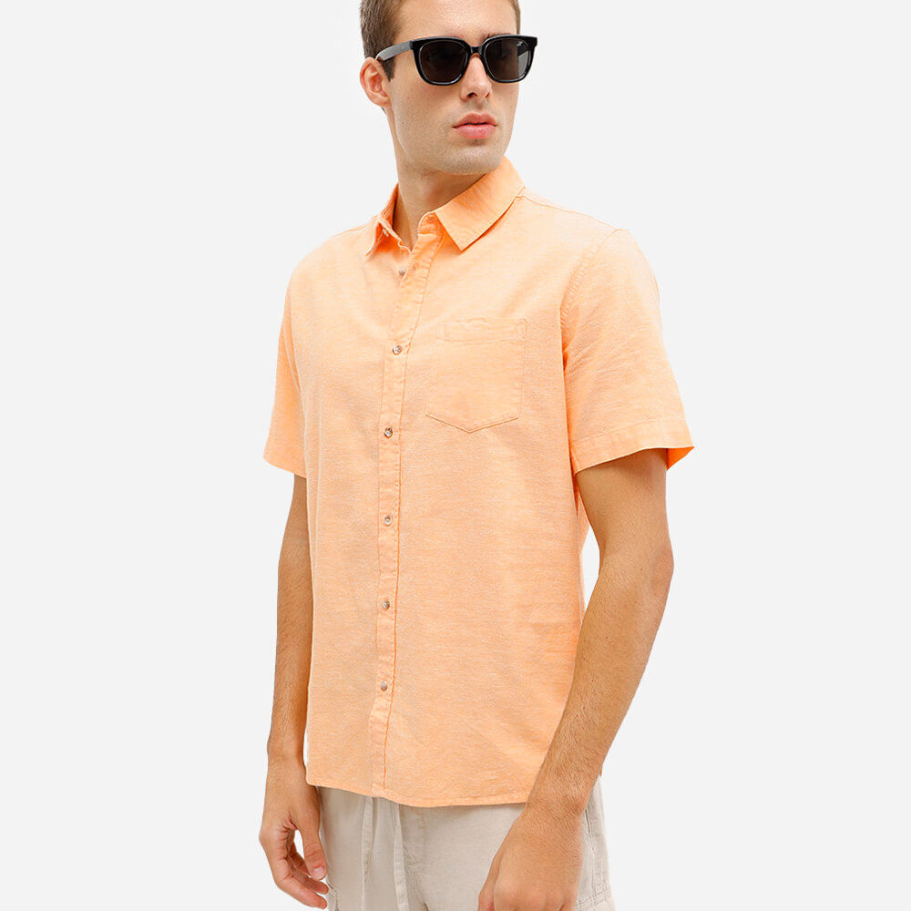 Camisa comfort masculina com linho manga curta laranja Camisa comfort masculina com linho manga curta laranja