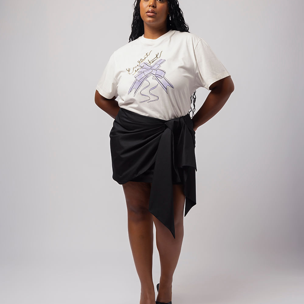 Saia curta feminina com laço mindset lo de lui plus size preta Saia curta feminina com laço mindset lo de lui plus size preta