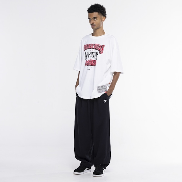 Camiseta do Chicago Bulls Approve Hugs NBA Manga Curta Camiseta do Chicago Bulls Approve Hugs NBA Manga Curta