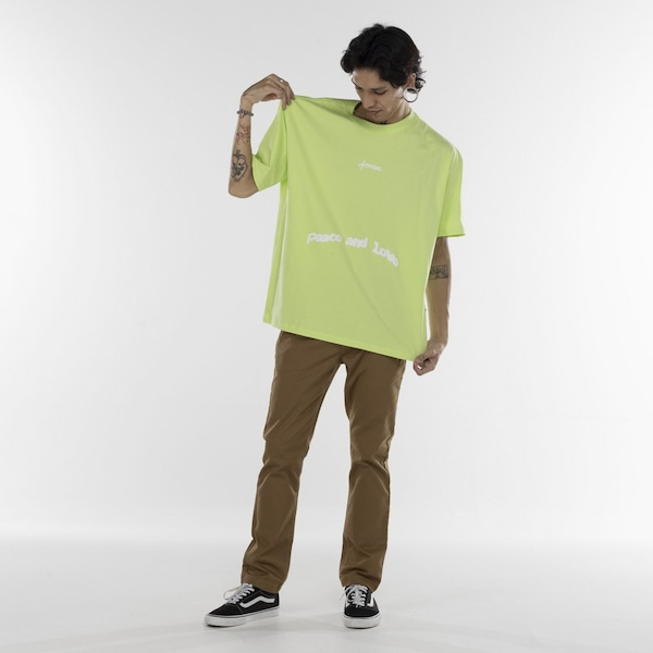 Camiseta Approve Manga Curta Huge Peaceandluv II Camiseta Approve Manga Curta Huge Peaceandluv II
