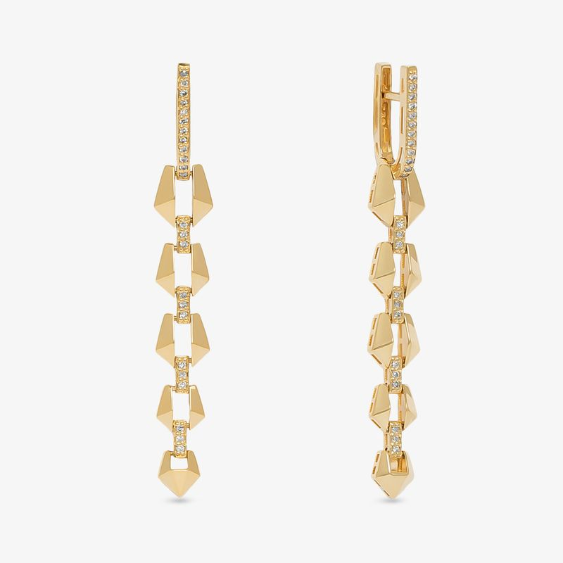 Brinco Longo de Diamantes em Ouro Amarelo 18k Brinco Longo de Diamantes em Ouro Amarelo 18k