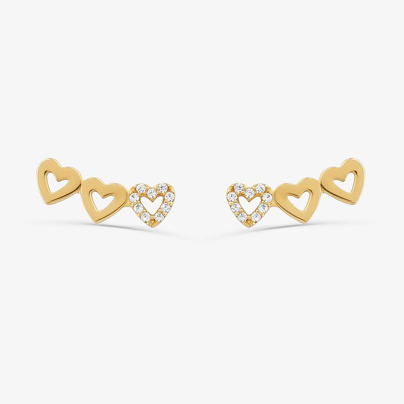 Brinco Corações Cravejado em Prata 925 com Banho de Ouro Amarelo 18k Brinco Corações Cravejado em Prata 925 com Banho de Ouro Amarelo 18k