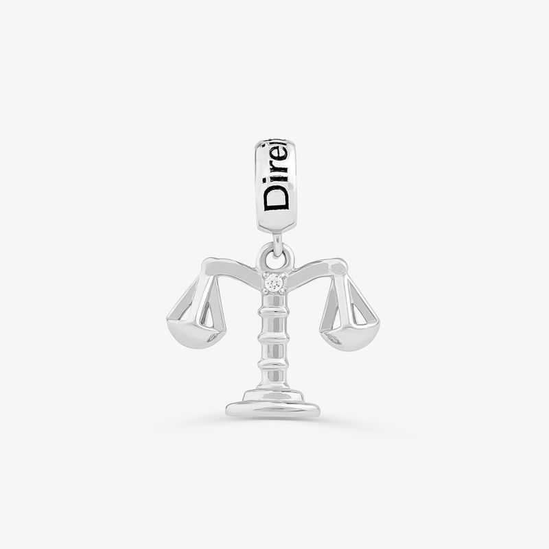 Charm Direito Cravejado em Prata 925