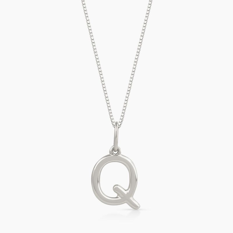 Pingente Letra Q em Ouro Branco 18K Pingente Letra Q em Ouro Branco 18K