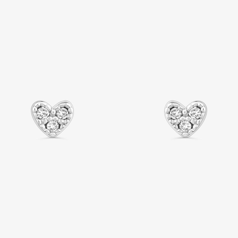 Brinco Coração com Diamante em Ouro Branco 18k Brinco Coração com Diamante em Ouro Branco 18k