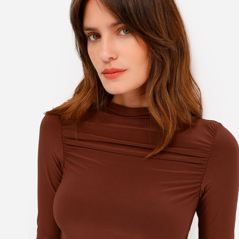 Blusa feminina manga longa franzida marrom Blusa feminina manga longa franzida marrom