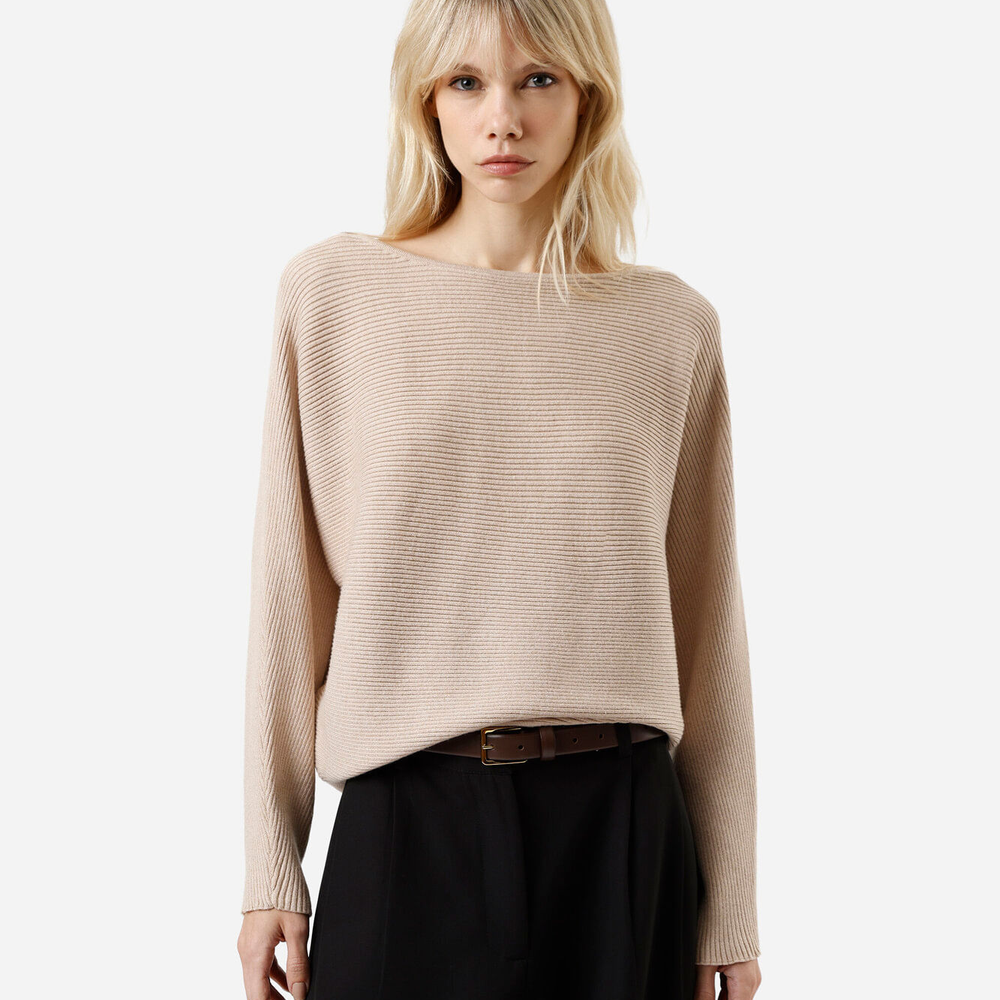 Suéter amplo feminino de tricot canelado bege Suéter amplo feminino de tricot canelado bege