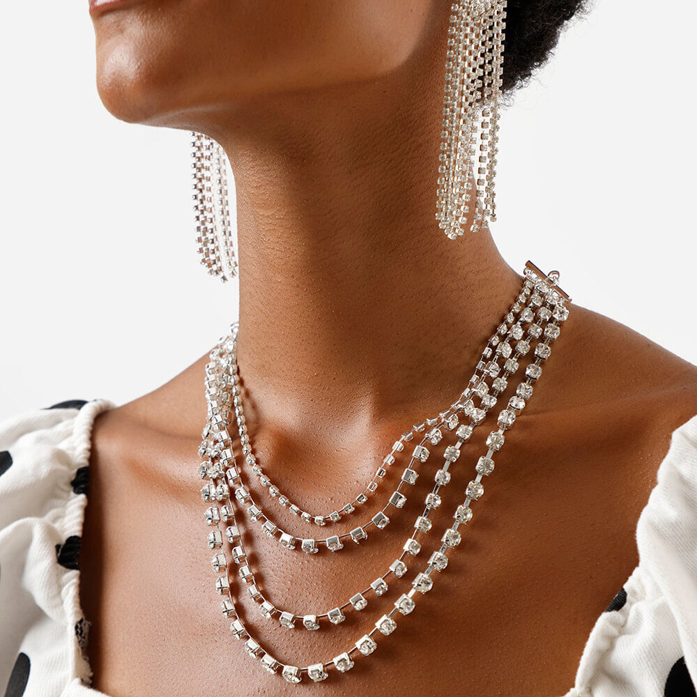 Colar feminino de strass em camadas prateado Colar feminino de strass em camadas prateado